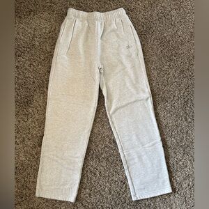 Alo Yoga Accolade Straight Leg - XS - Oatmeal Heather